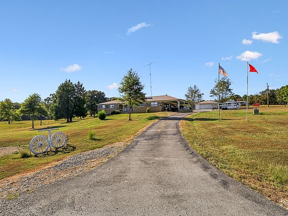 2nd image of 1116 Piney Rd