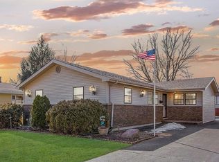 3214 Hopkins St, Steger, IL 60475