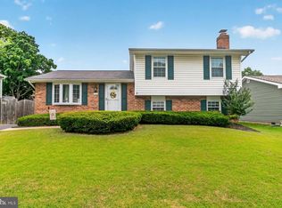 7915 Kings Bench Pl, Pasadena, MD 21122