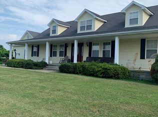 4237 Pleasant Ridge Rd, Maysville, KY 41056