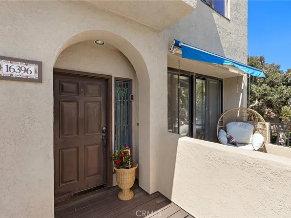 16396 Martin Ln #118, Huntington Beach, CA 92649