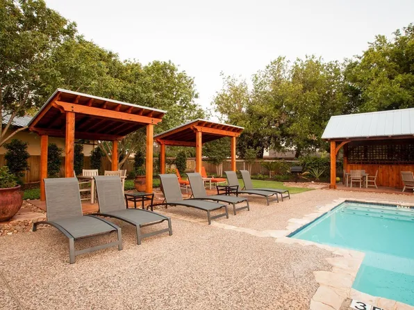 Elm Hollow Apartments
