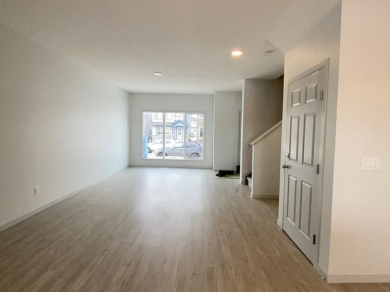 6285 175a Ave NW — Photo 9