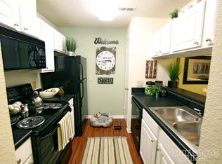 180 Bpw Club Rd APT C7, Carrboro, NC 27510