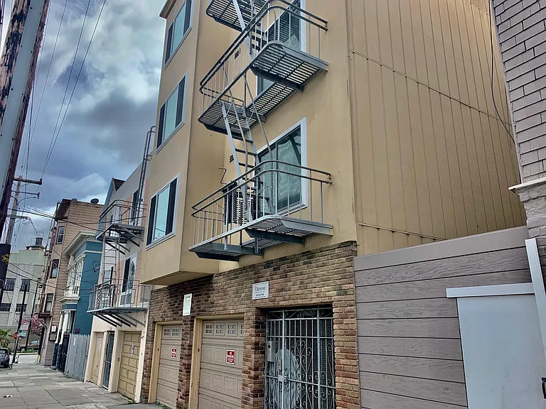 520 Bartlett St #2 — Photo 11