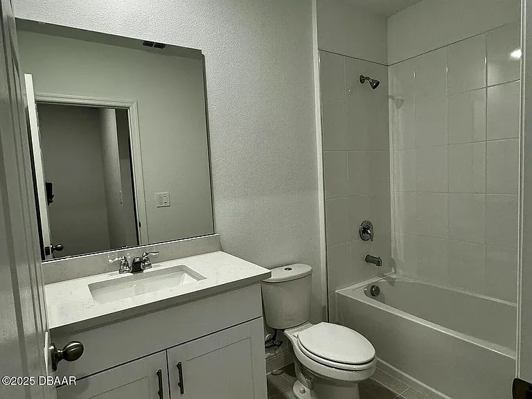 185 Links Terrace Blvd — Photo 12