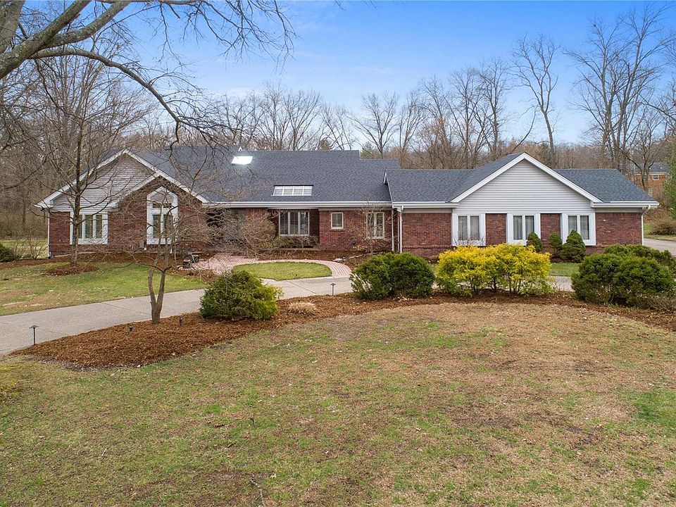 1st image of 14 Clayton Hills Ln