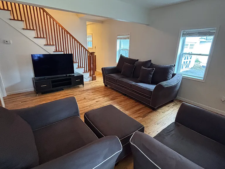 165 Lake Ave #2 — Photo 4