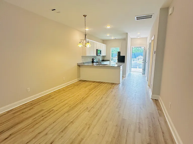 1227 University Ln #C — Photo 12
