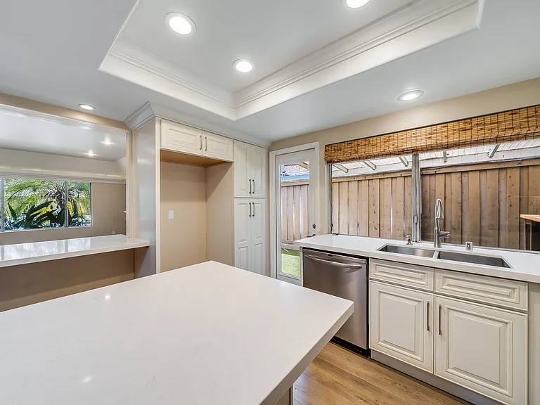 2733 W Keller Ave #1 — Photo 13