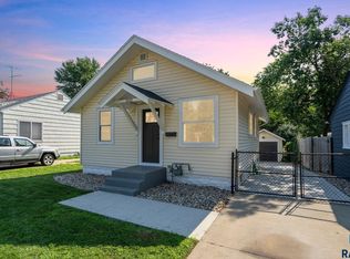 2010 S Center Ave, Sioux Falls, SD 57105