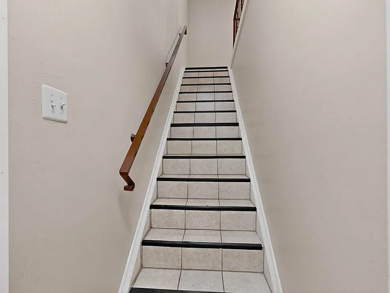 8445 Chambers Ct NE #D — Photo 17