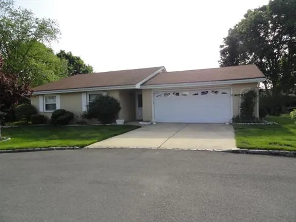 511A Hazen Rd, Monroe Township, NJ 08831