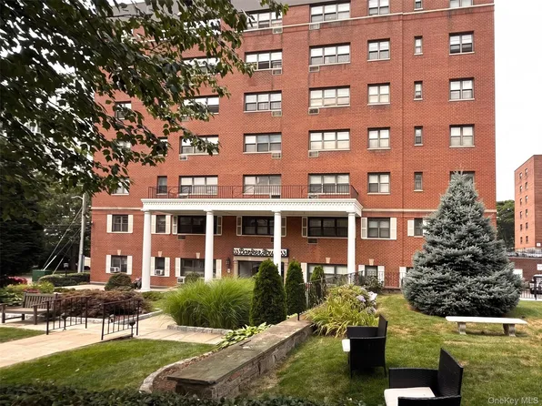 33 Barker Avenue #3F, White Plains, NY 10601