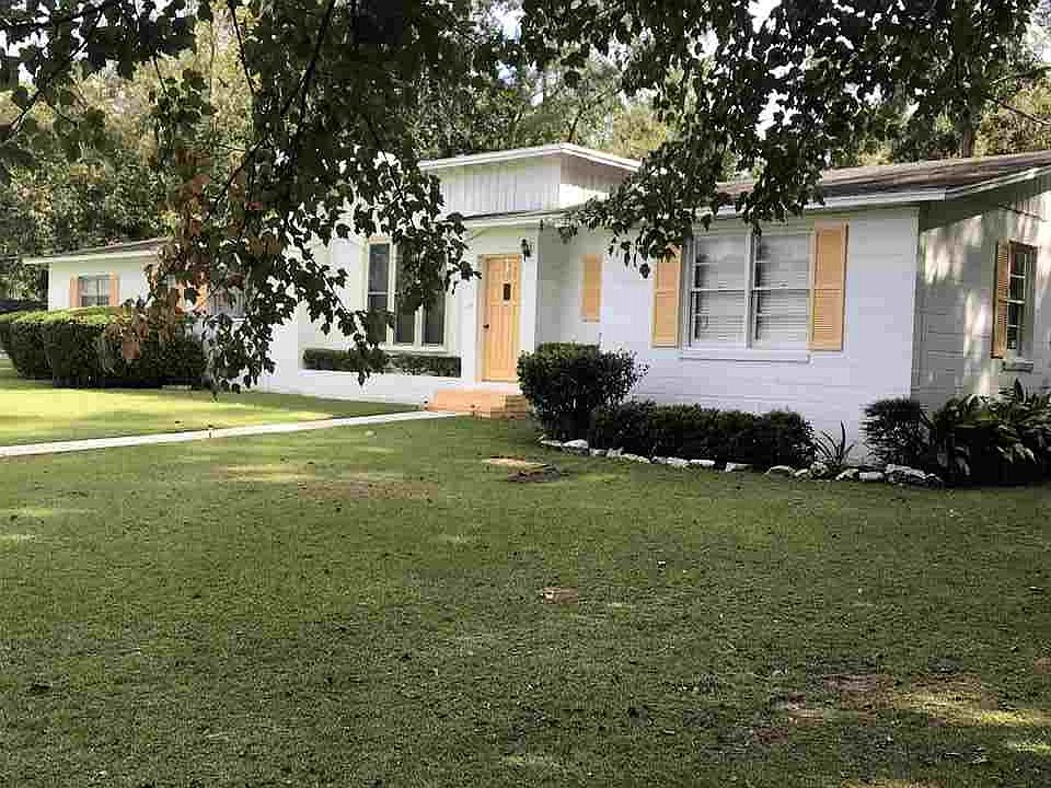 1st image of 111 Wallace Dr