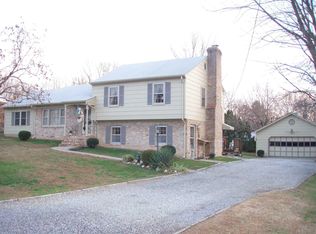 10441 W Providence Rd, North Chesterfield, VA 23236