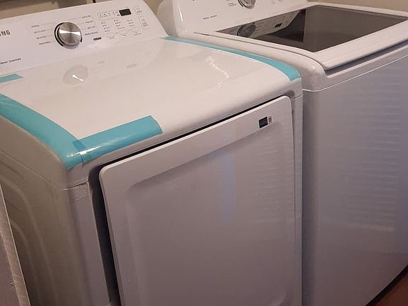 2nd image of 1772 Howe Ln