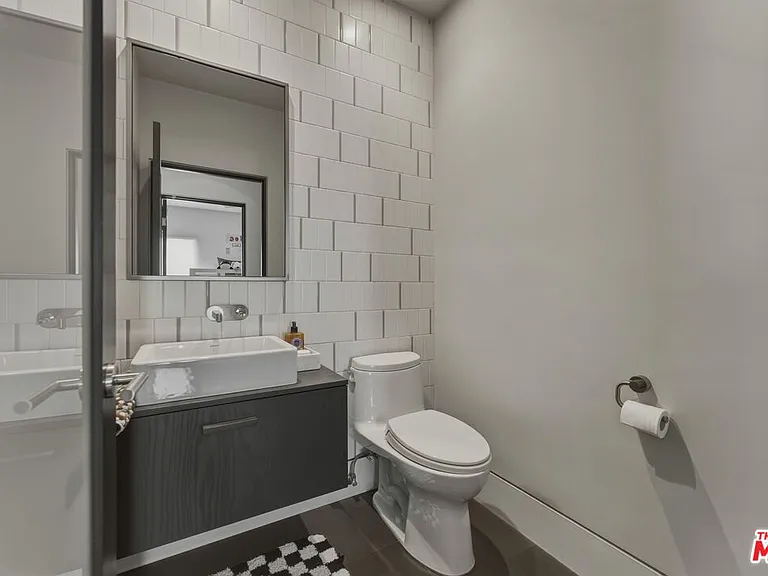 12706 Stanwood Dr — Photo 22