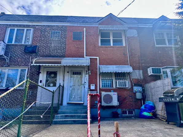 1029 115th St, College Point, NY 11356