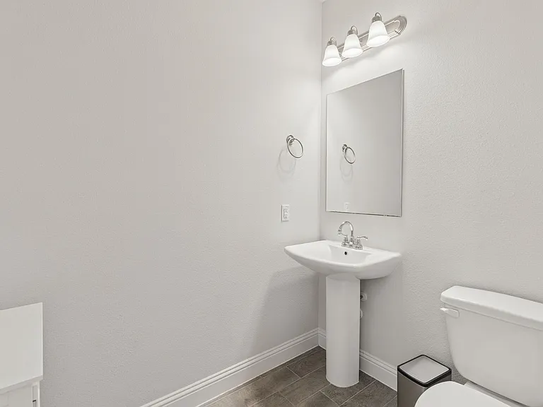 201 Tortugas Dr — Photo 15