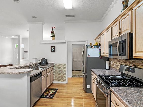 4th image of 7120 SW 85th Ter