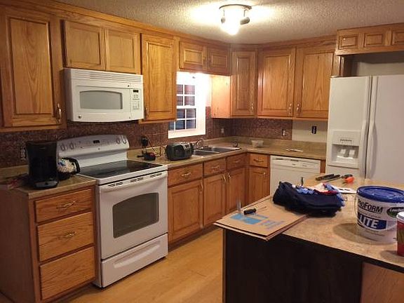 Spacious country kitchen 