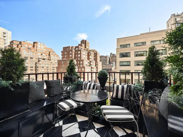 40 East 61st Street 10B image 3 of 18