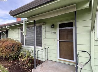 12410 SE Main St, Portland, OR 97233