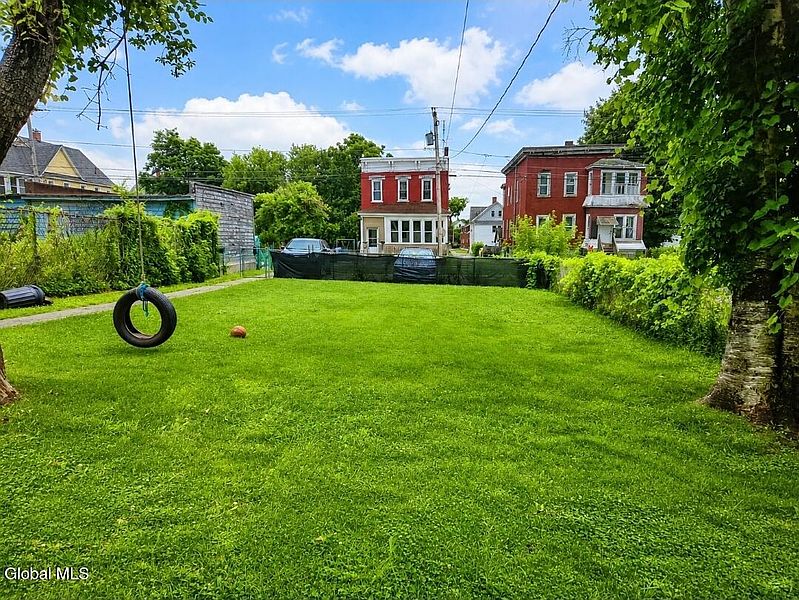 2nd image of 43 Jay Street