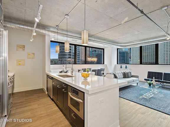 5th image of 240 E Illinois St APT 707
