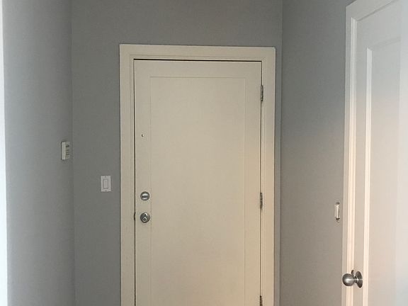 2nd image of 3601 N Southport Ave Unit 2D