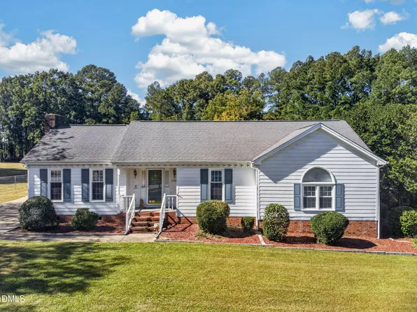 2564 Oakes Plantation Dr, Raleigh, NC 27610