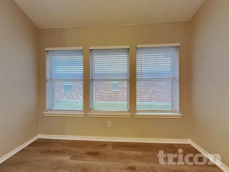 2021 Fair Crest Trl — Photo 2