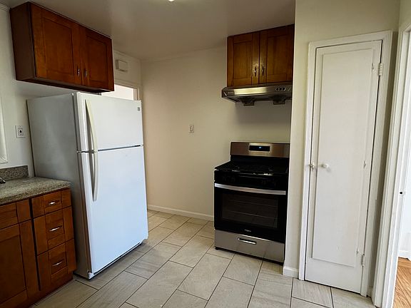 4th image of 509 44th Ave #509