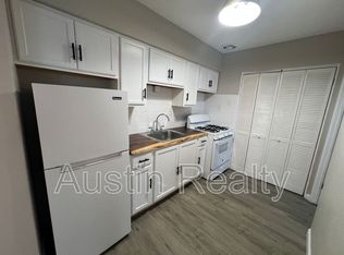 8037 Gravois Rd, Saint Louis, MO 63123