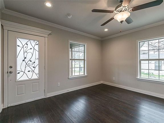 4th image of 1433 Elva Warren St