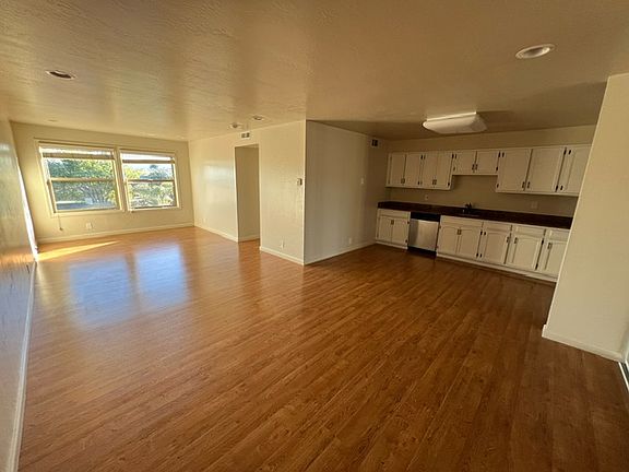 2nd image of 757 Easton Ave