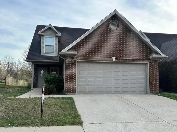 134 Twin Lakes Dr, Vine Grove, KY 40175