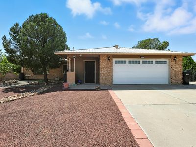 1833 Clearwater Loop NE, Rio Rancho, NM, 87144