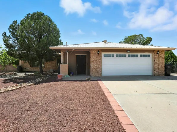 1833 Clearwater Loop NE, Rio Rancho, NM 87144