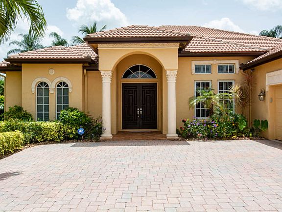 3rd image of 960 SW Grand Reserves Blvd