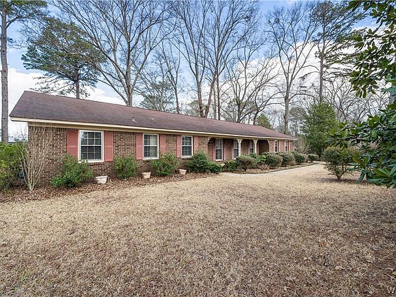 3rd image of 3900 Brookhill Rd