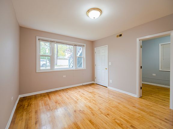 2nd image of 4737 N Lawler Ave #1
