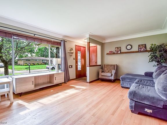 5th image of 7815 Parmaview Ln
