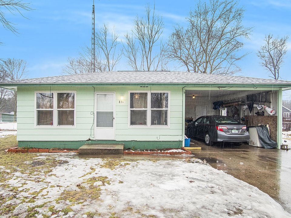 831 S Wolf Lake Rd, Muskegon, MI 49442 Zillow