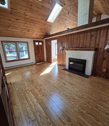 5th image of 54 Highland Ave