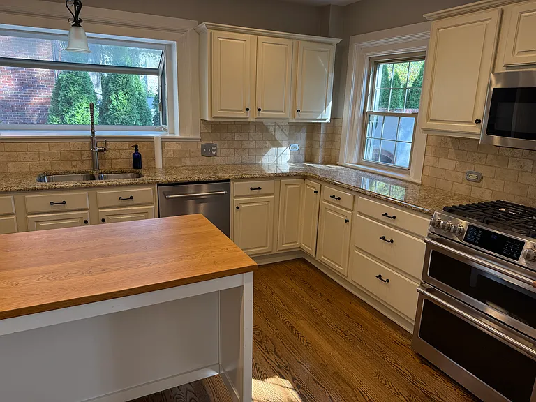 2629 E Broad St — Photo 7