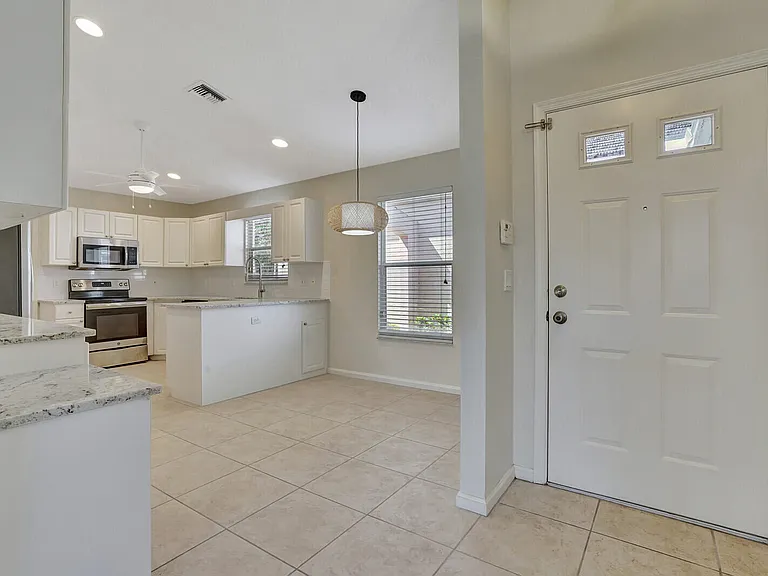 1022 Island Manor Dr — Photo 11