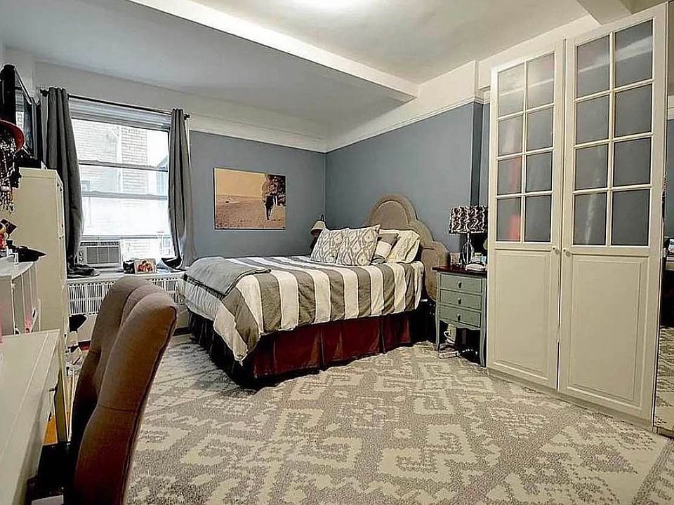1st image of 200 W 70th St APT 14M