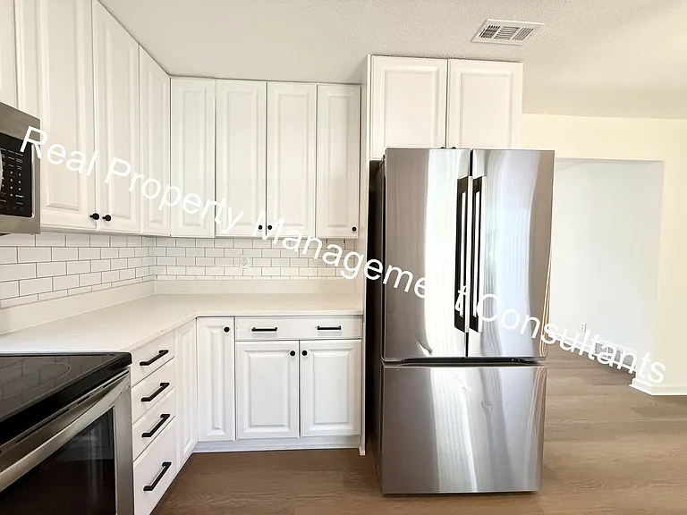 7335 Nall Ave — Photo 12